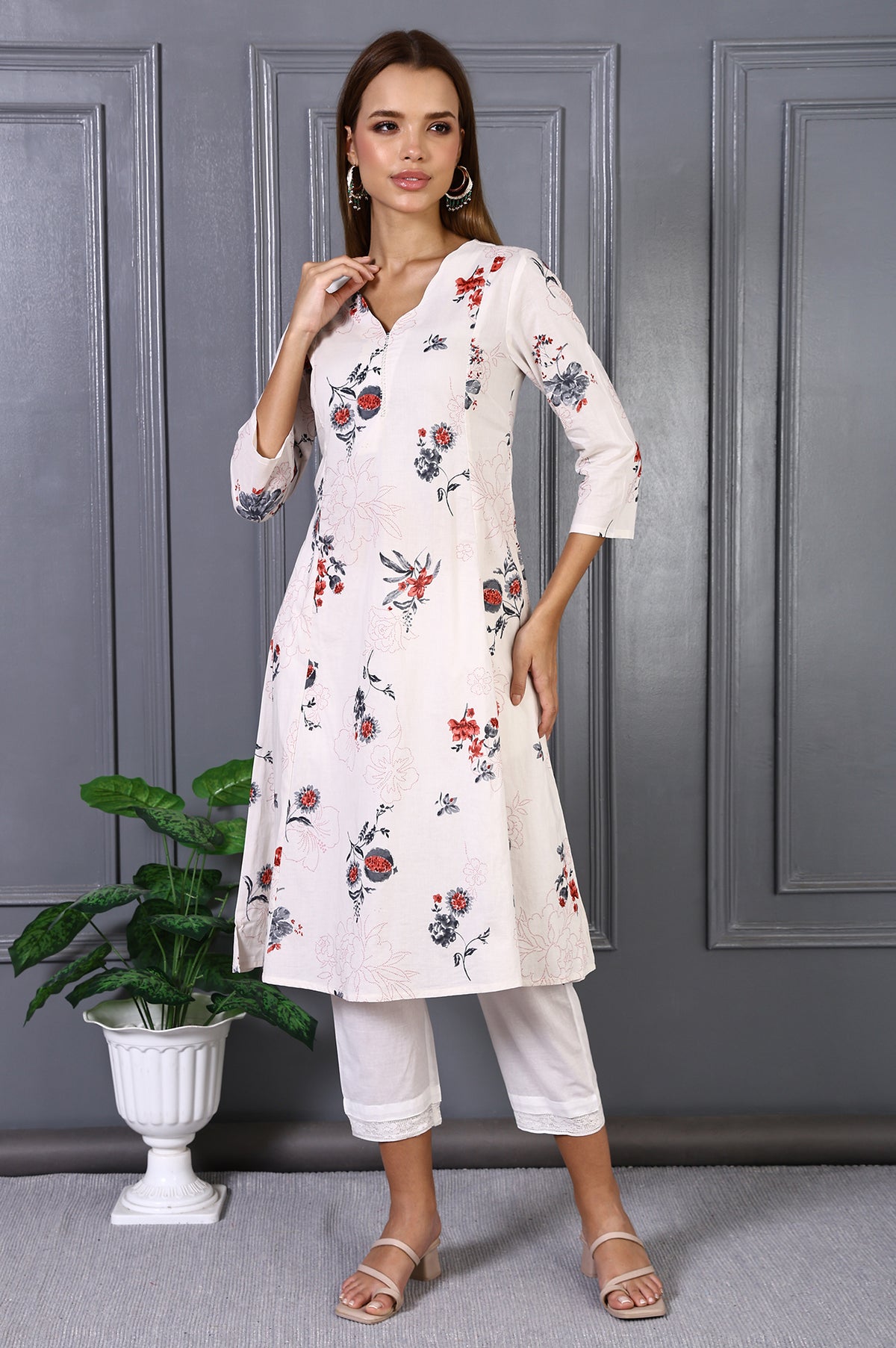 Off White Floral Printed Pure Cotton Flared Kurta - XS