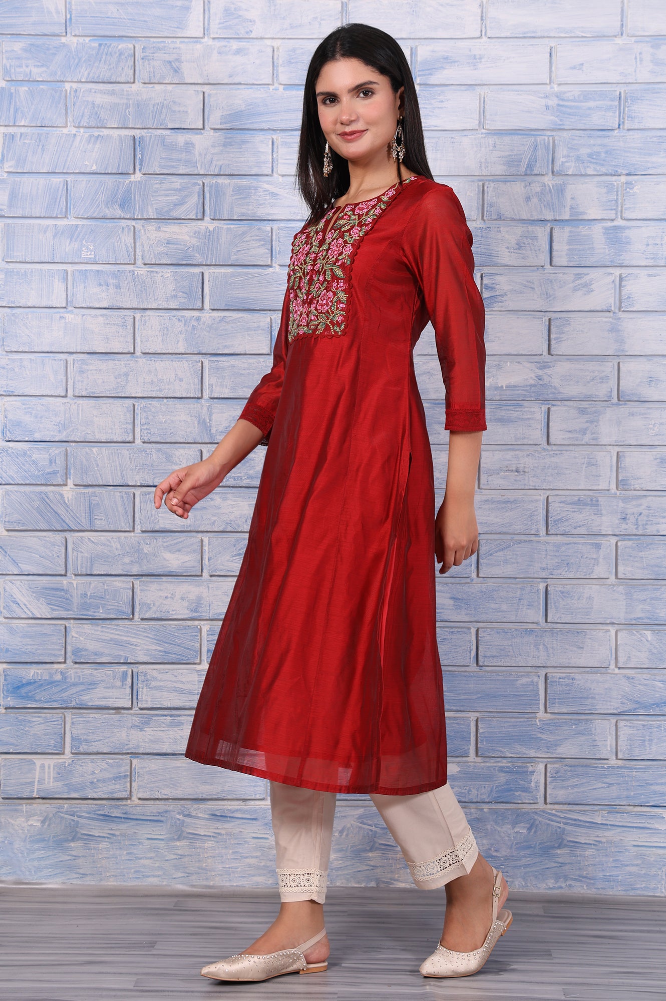 Red Thread Embroidered Chanderi Straight Kurta