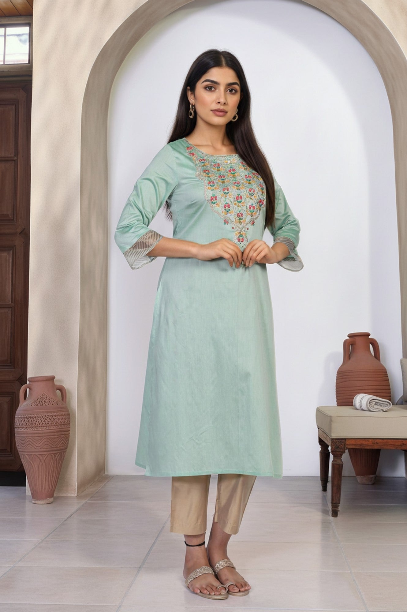 Green Embroidered Straight Kurta