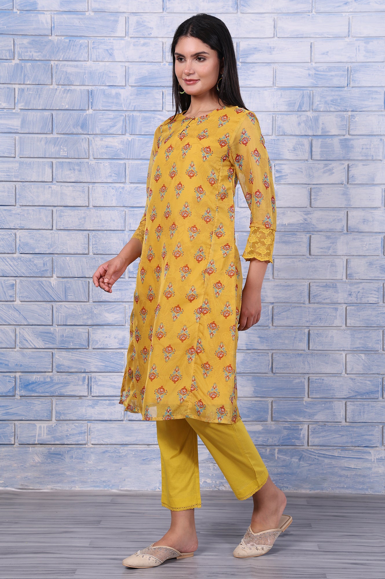 Yellow Floral Printed Organza Straight Kurta