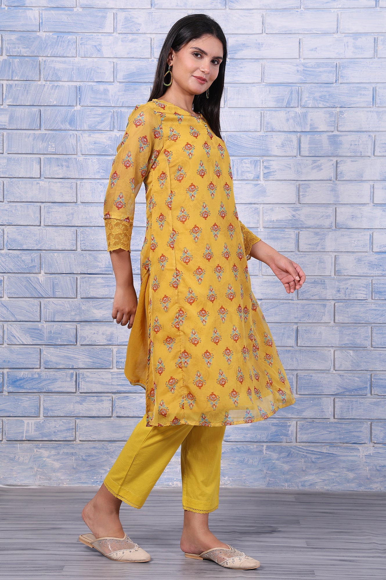 Yellow Floral Printed Organza Straight Kurta
