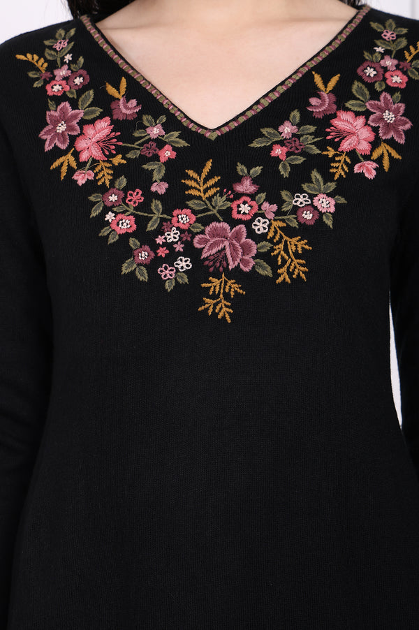 Black Embroidered Straight Acrylic Winter Kurta