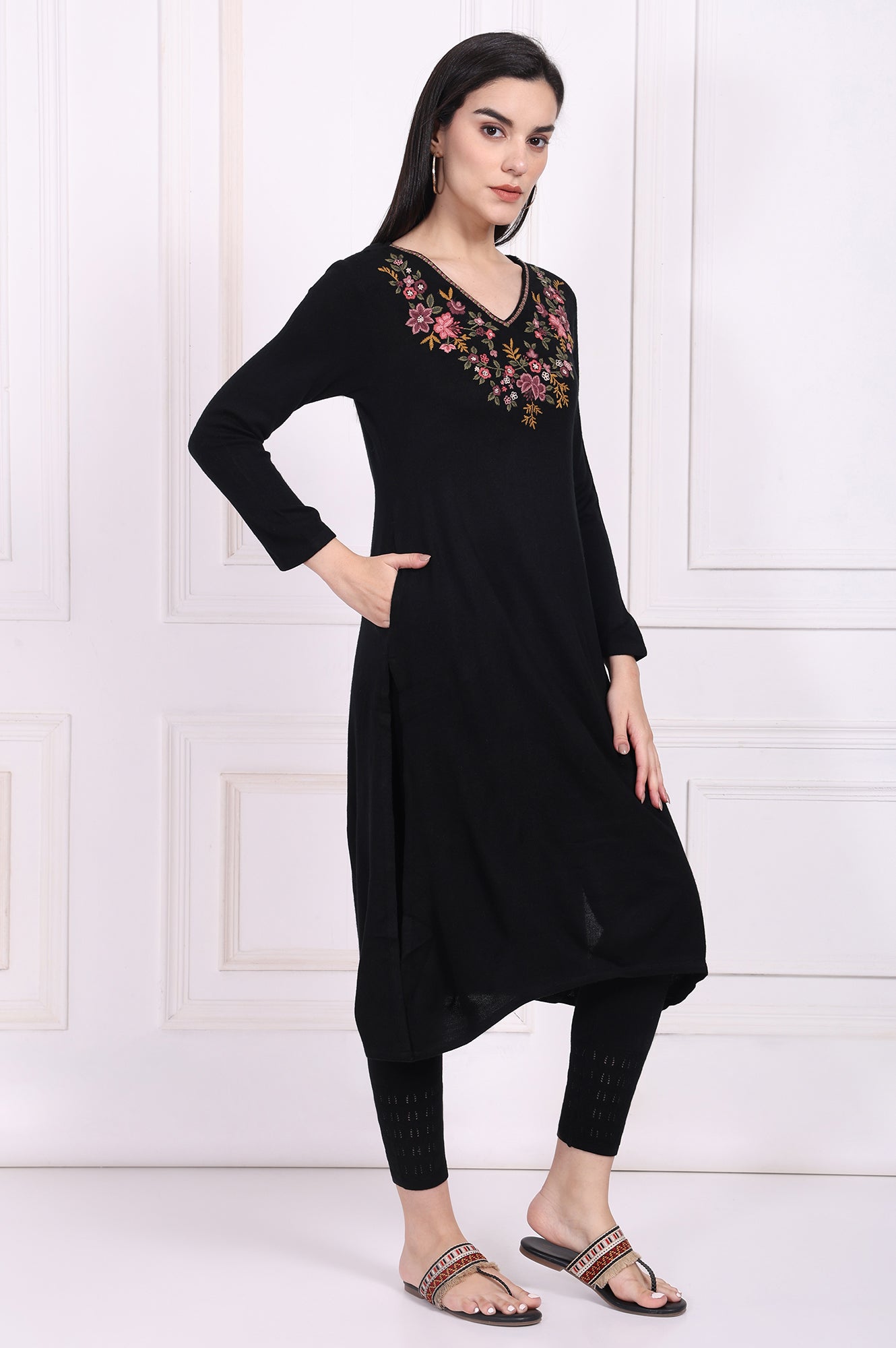 Black Embroidered Straight Acrylic Winter Kurta