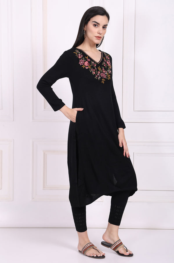 Black Embroidered Straight Acrylic Winter Kurta