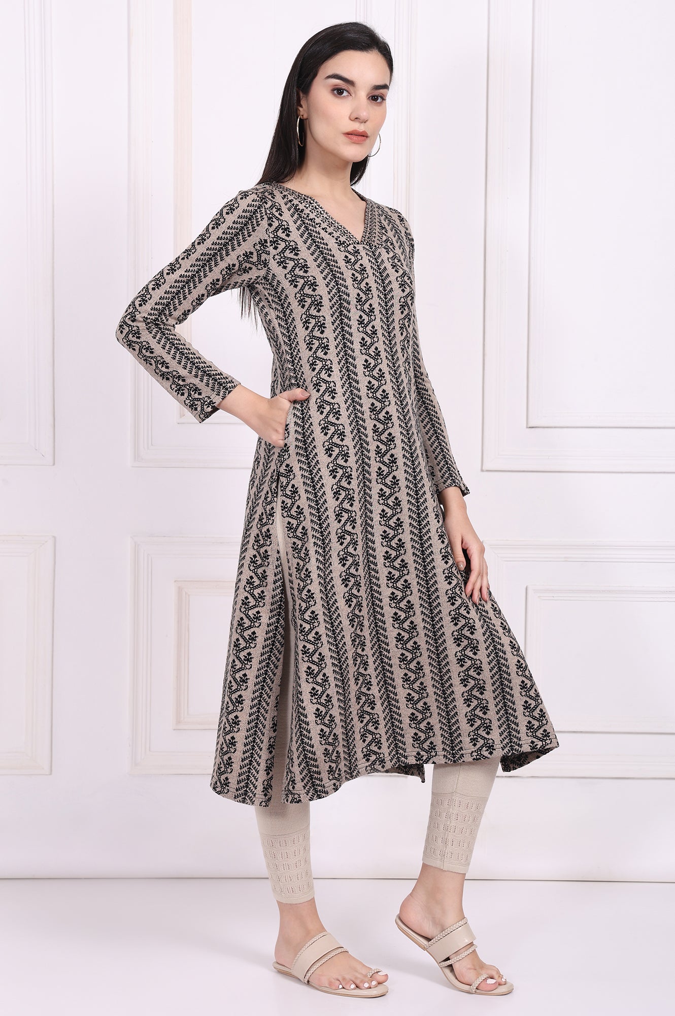 Beige Geometric A-Line Acrylic Winter Kurta