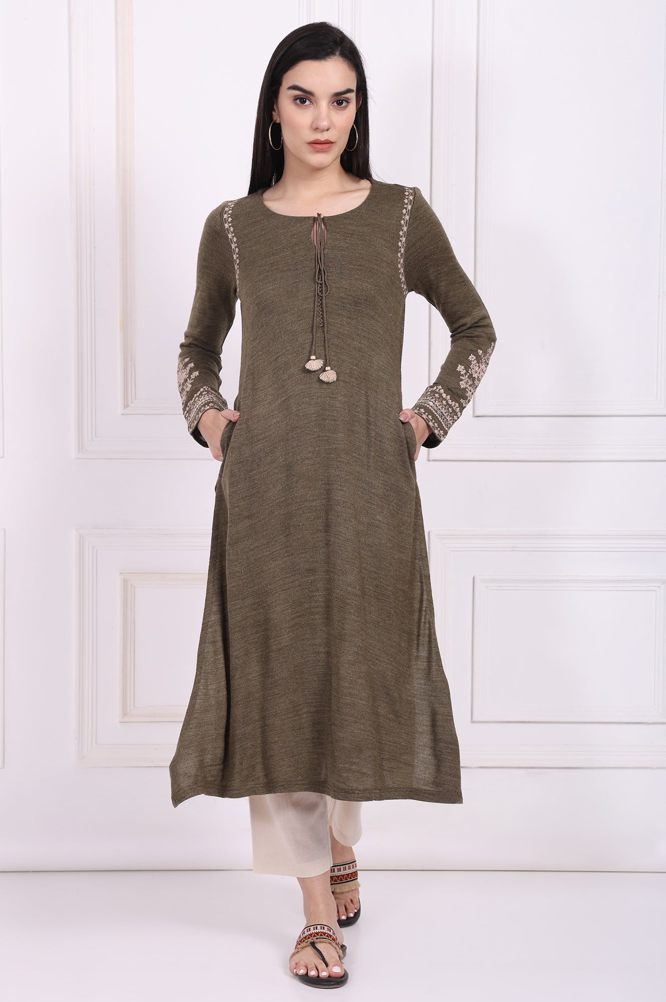 Olive Solid Embroidered Acrylic Straight Kurta