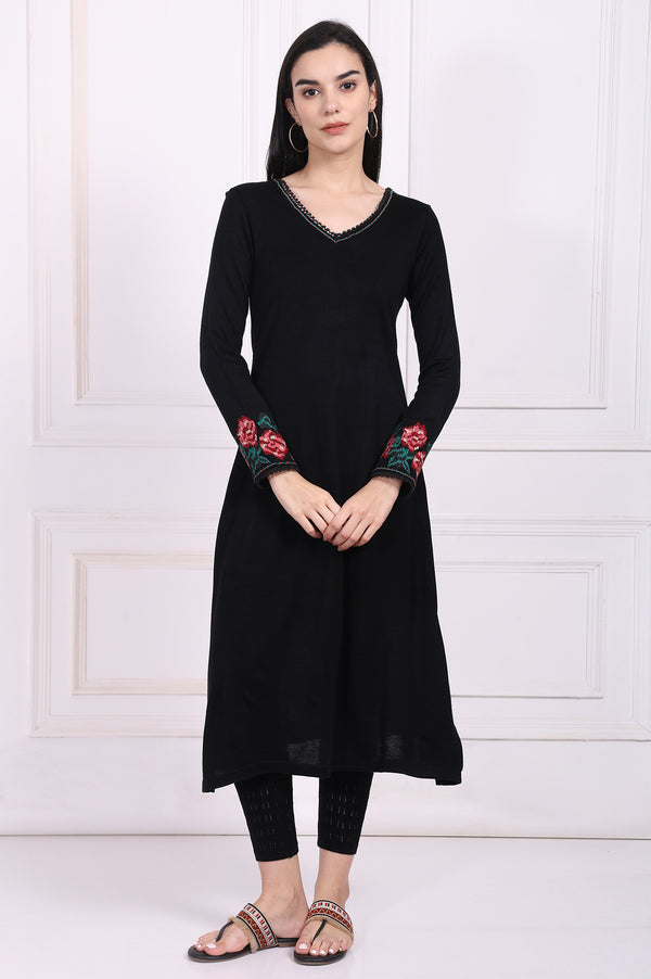 Black Embroidered A-Line Acrylic Winter Kurta