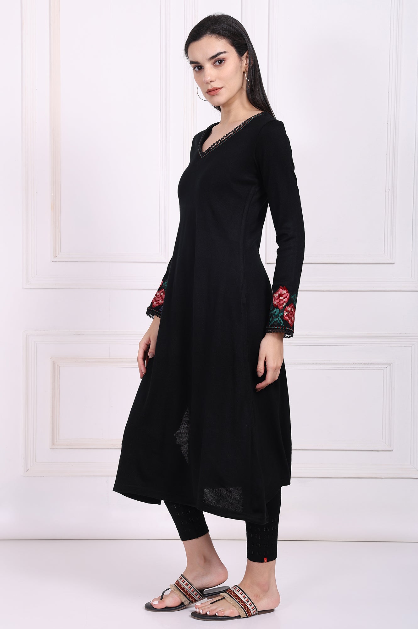 Black Embroidered A-Line Acrylic Winter Kurta
