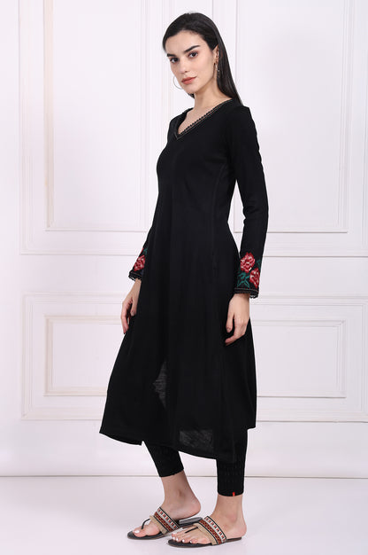 Black Embroidered A-Line Acrylic Winter Kurta