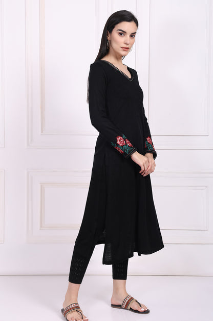 Black Embroidered A-Line Acrylic Winter Kurta