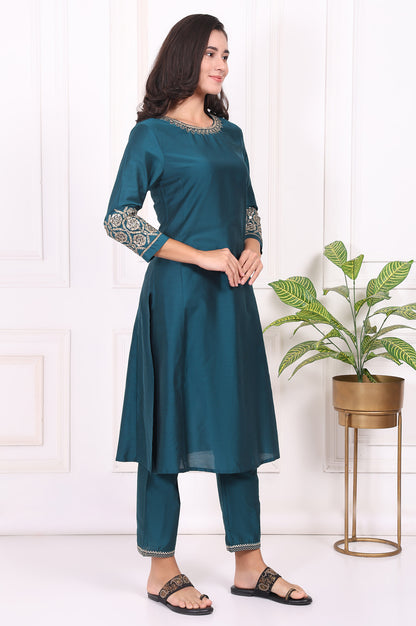 Teal Solid Metallic Embroidered Straight Kurta