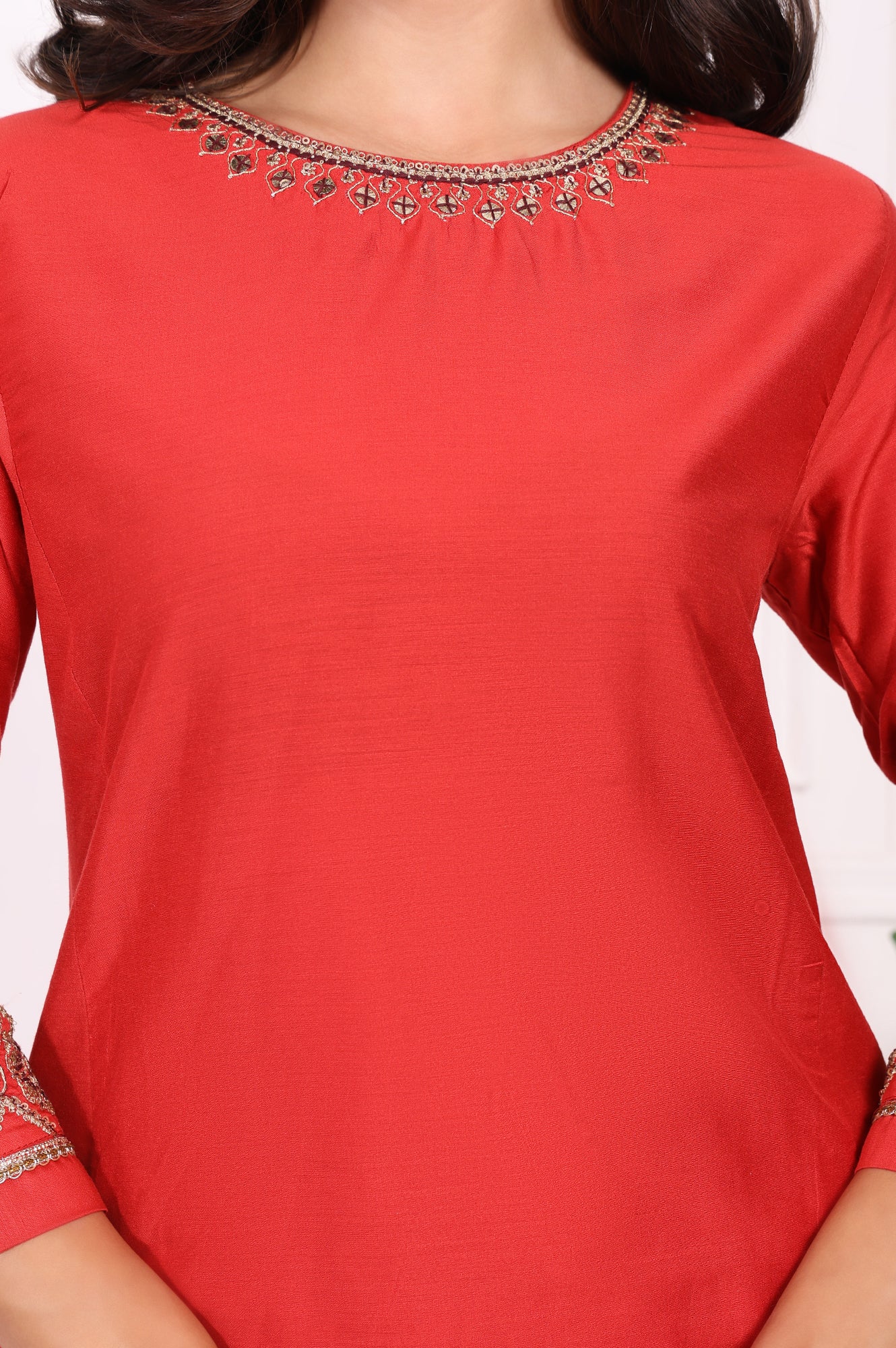 Red Solid Metallic Embroidered Straight Kurta