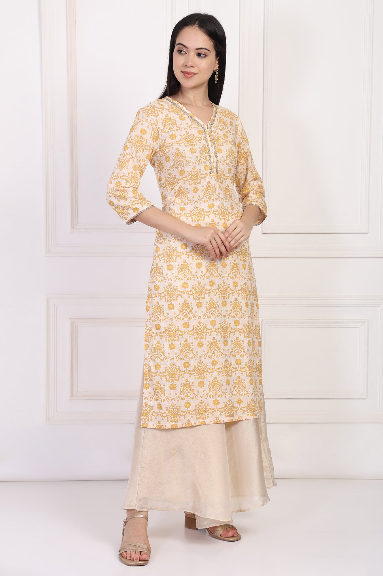 Cream Ethnic Damask Printed Lace Trim Straight Rayon Kurta