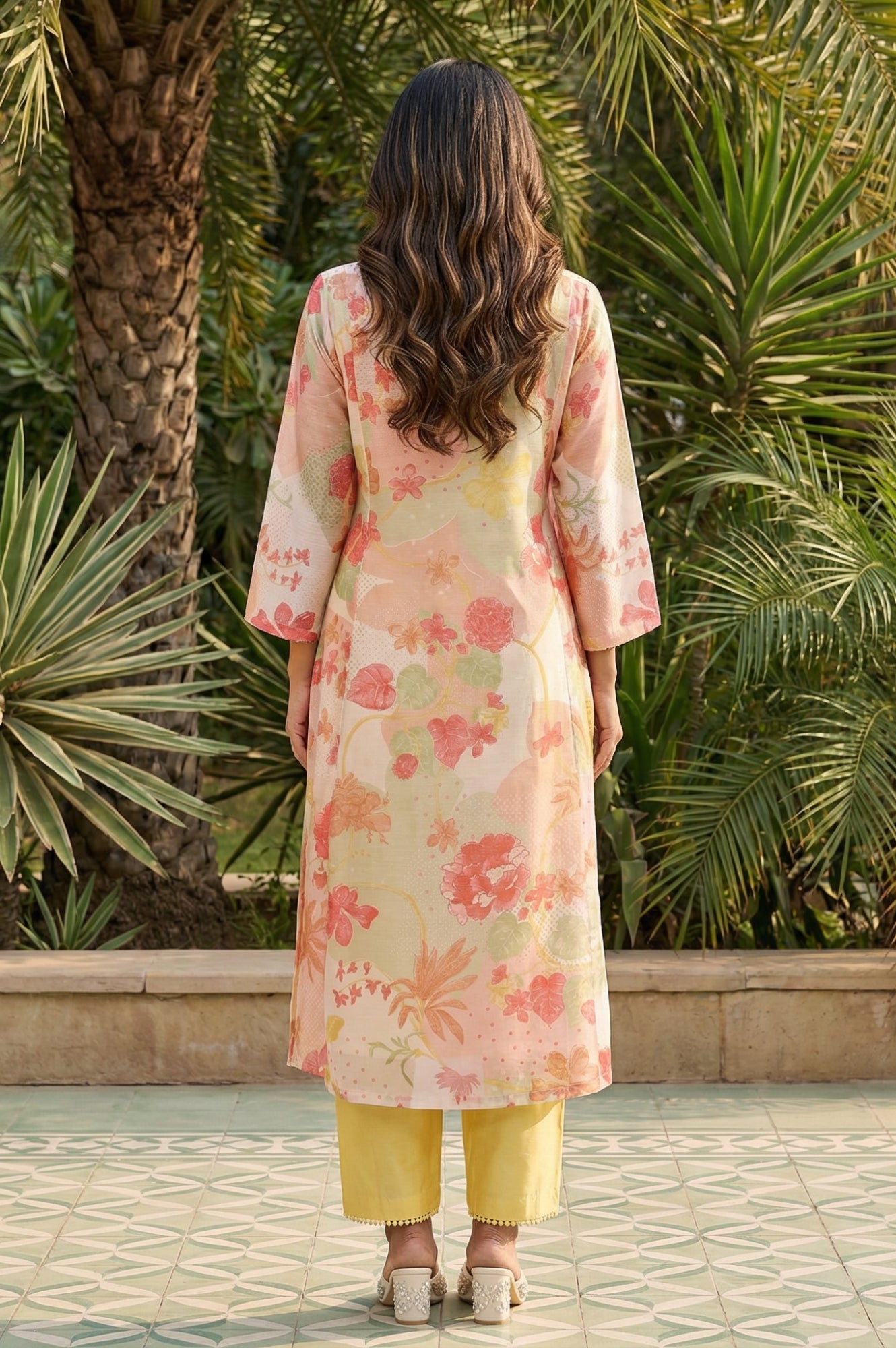 Cream Floral Printed Beadwork Straight Kurta