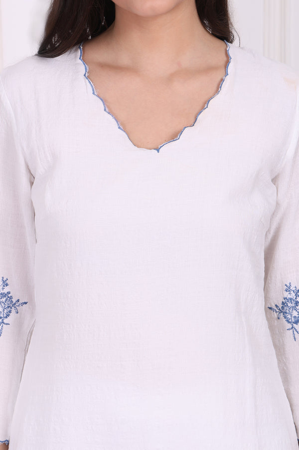 White Floral Printed Thread Embroidered Rayon Straight Kurta