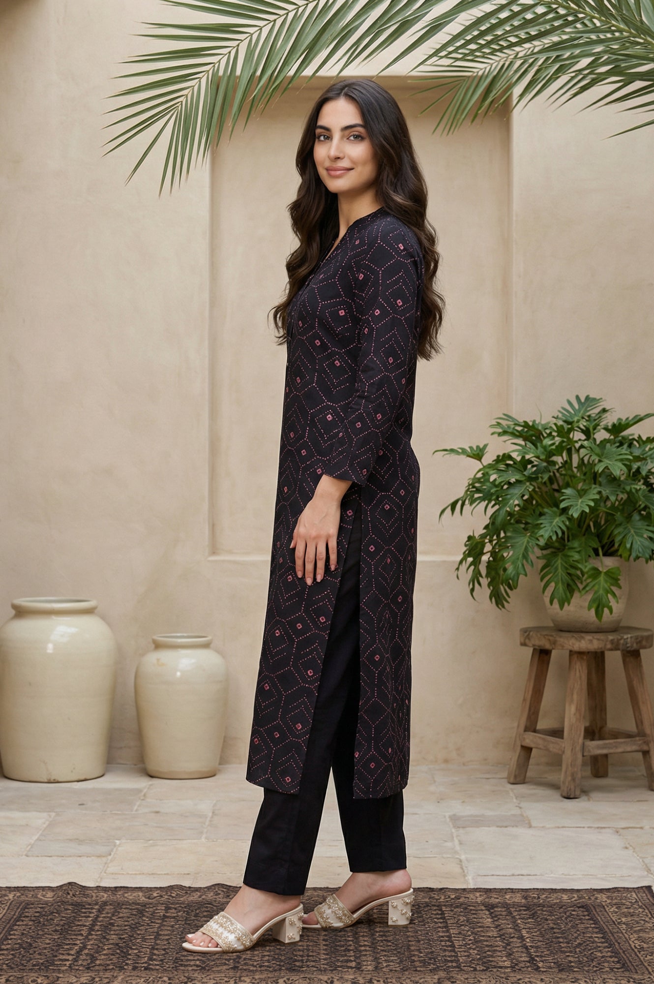 Black Geometric Printed Rayon Straight Kurta