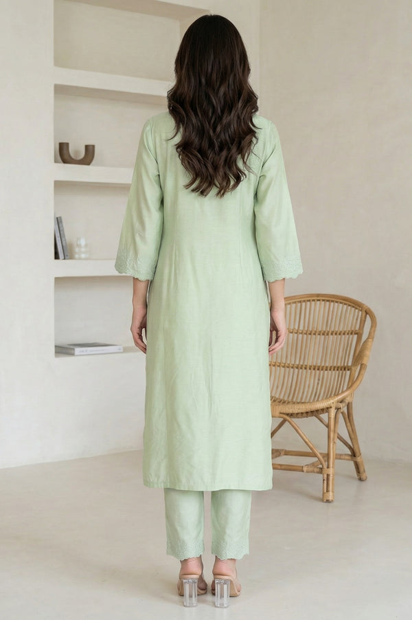 Sea Green Thread Embroidered Straight Kurta