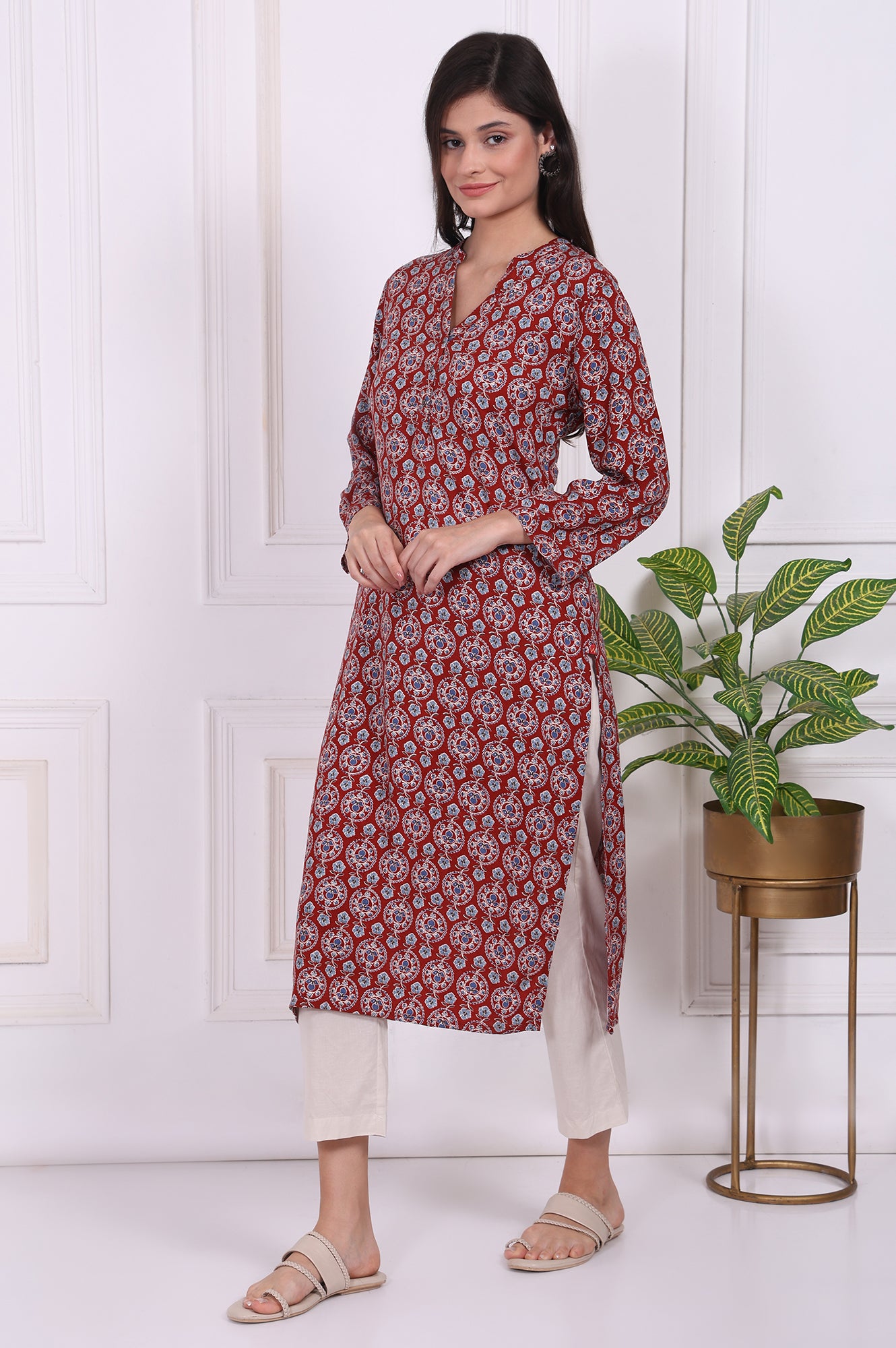 Red Floral Printed Rayon Straight Kurta