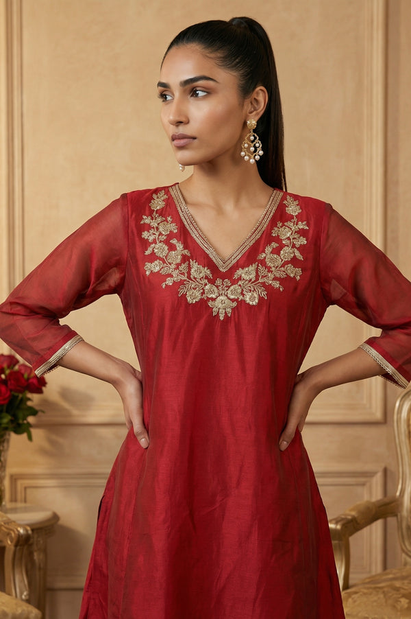 Maroon Yarn Dyed Zari Embroidered Straight Chanderi Kurta
