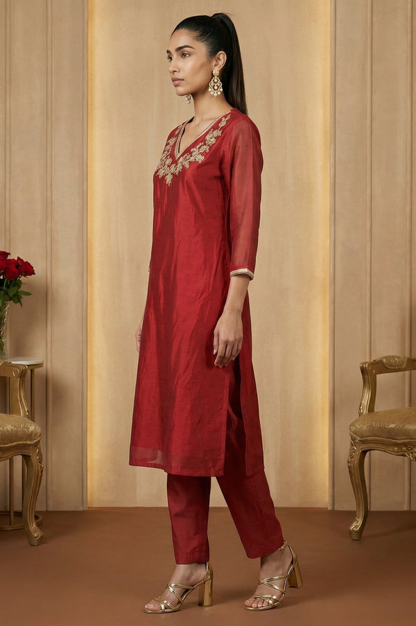 Maroon Yarn Dyed Zari Embroidered Straight Chanderi Kurta
