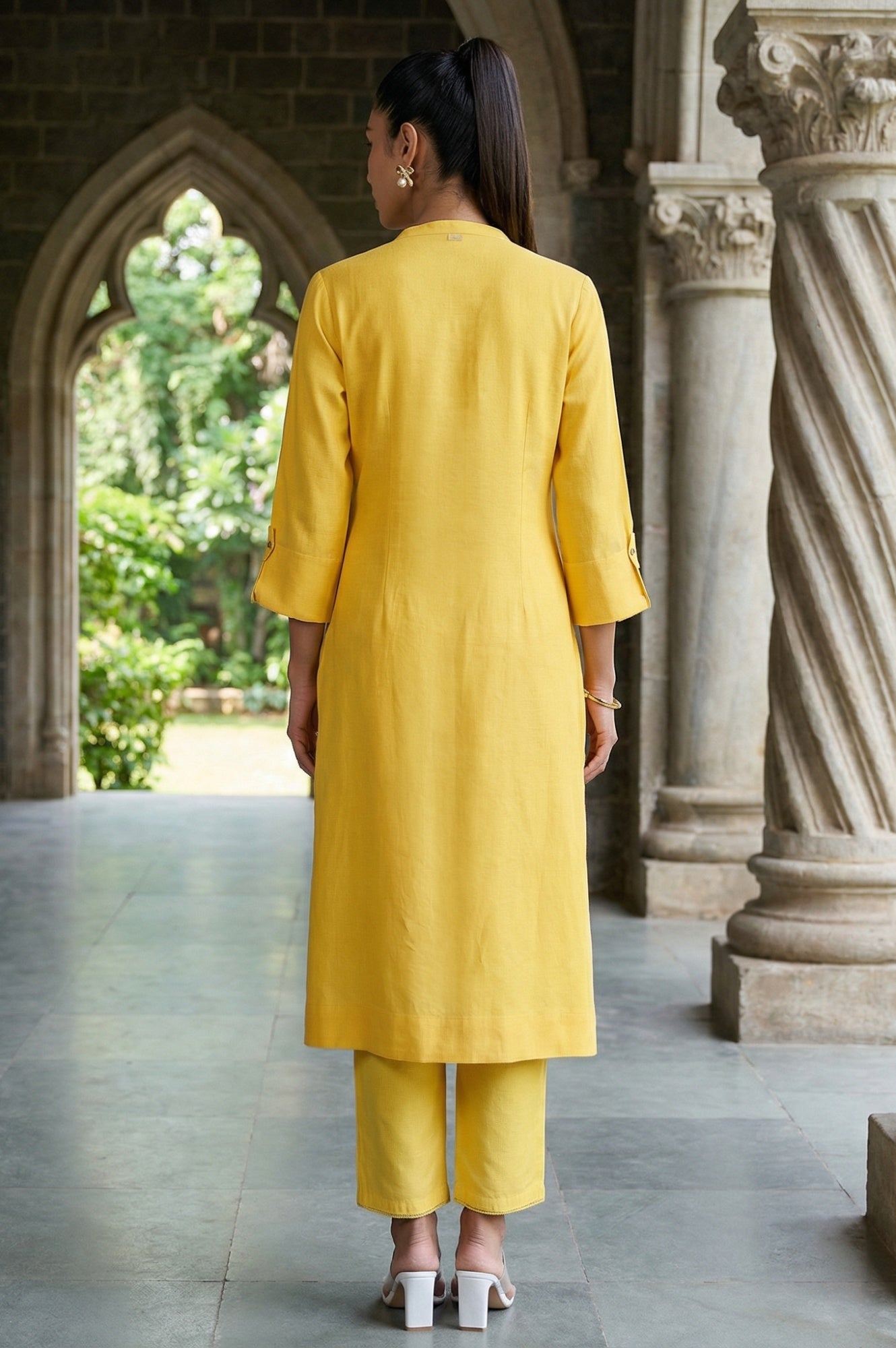 Yellow Solid Rayon Flax Straight Kurta