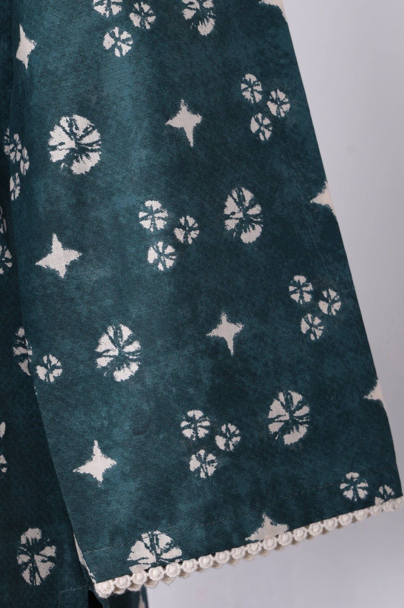 Teal Green Geometric Printed Lace Pure Cotton Straight Kurta