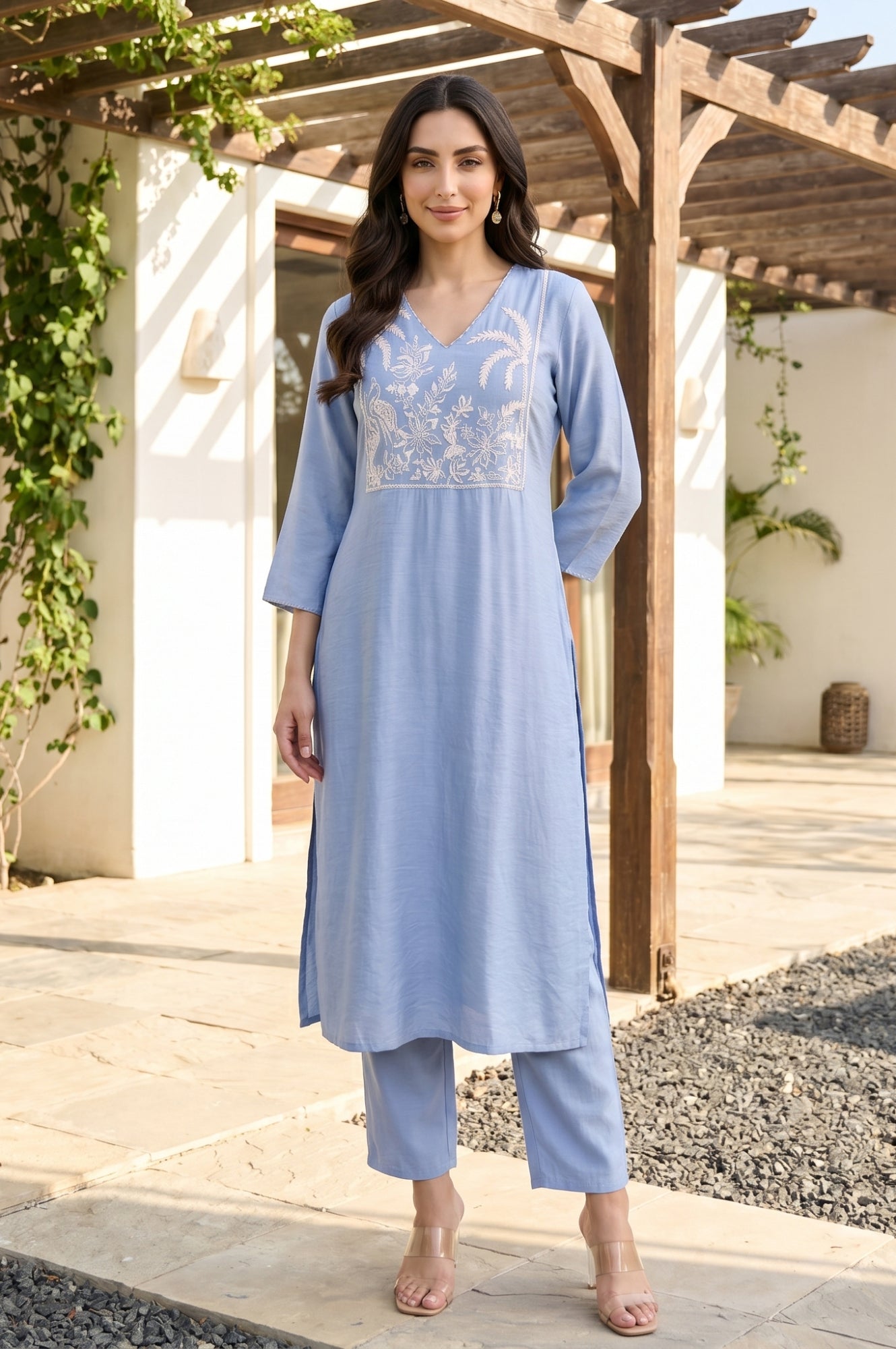 Blue Thread Embroidered Straight Kurta