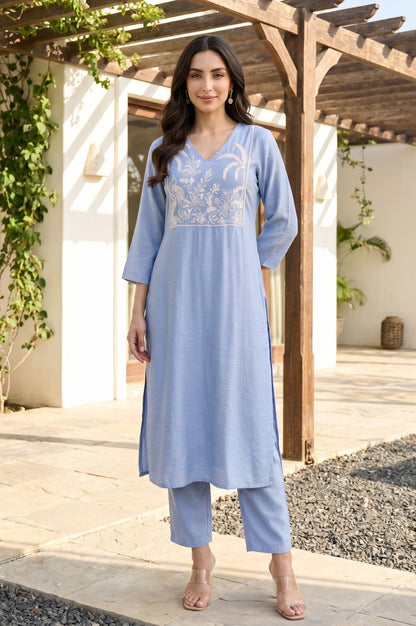 Blue Thread Embroidered Straight Kurta
