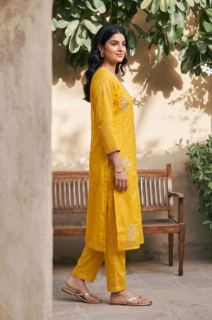Yellow Embroidered Chanderi Straight Kurta