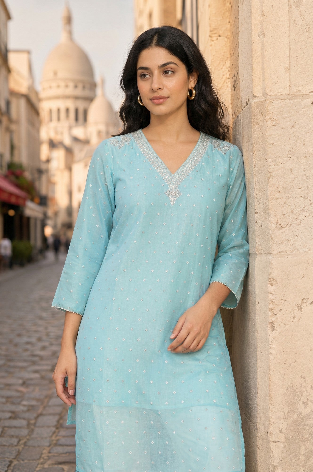 Turquoise Blue Yarn Dyed Ethnic Motifs Zari Straight Kurta