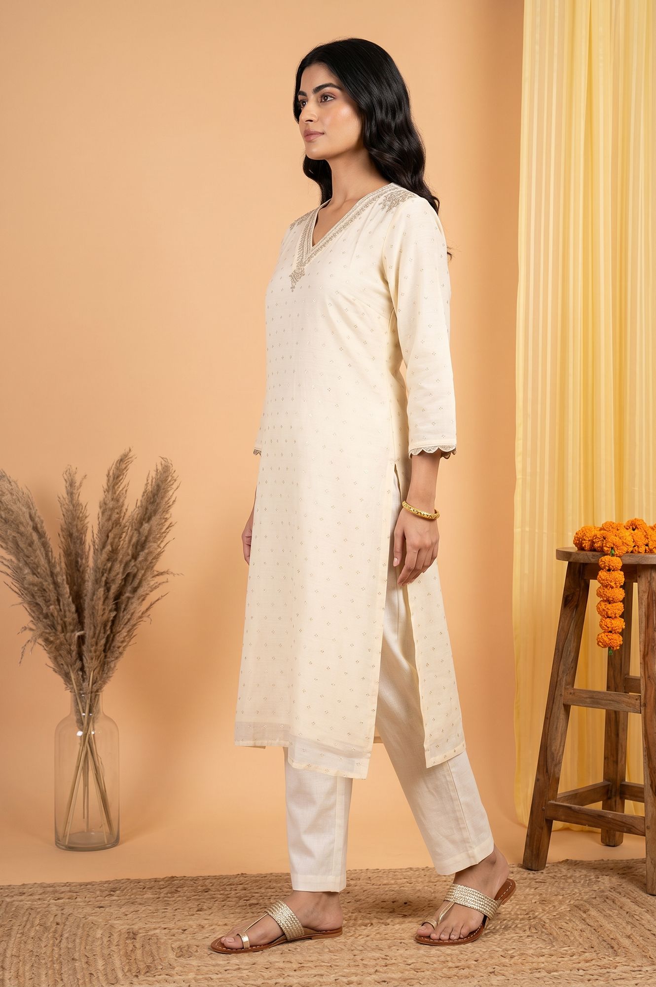 Off White Embroidered Sequin Straight Kurta