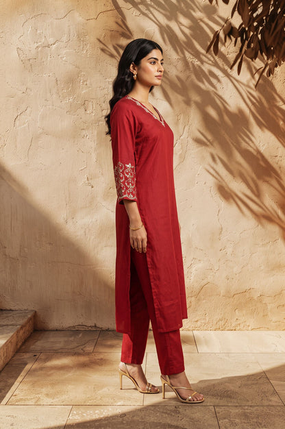 Maroon Embroidered Sequin Straight Kurta