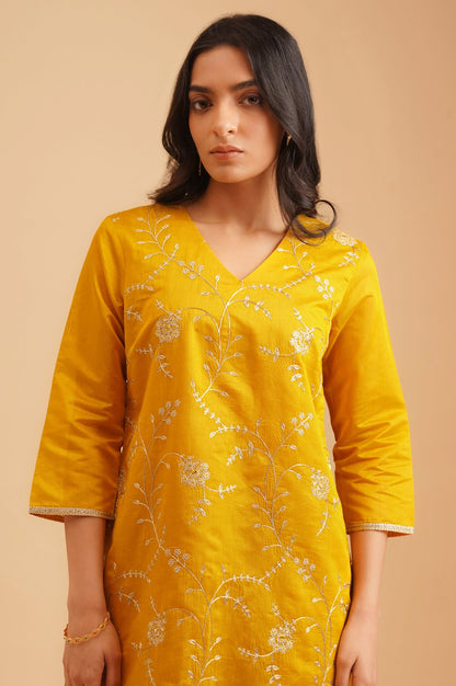 Yellow Zari Embroidered Chanderi Straight Kurta