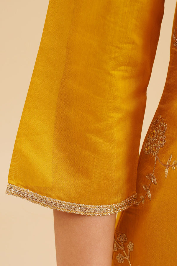 Yellow Zari Embroidered Chanderi Straight Kurta