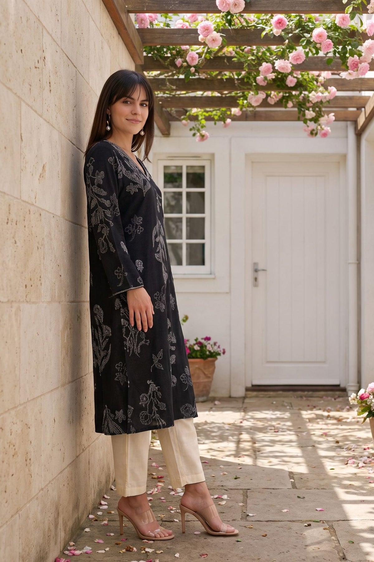 Black Floral Printed Sequin Jacquard Straight Winter Kurta