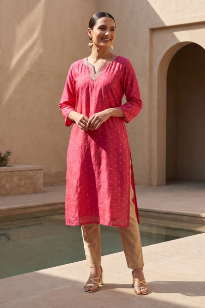 Pink Textured Zari Chanderi Straight Kurta
