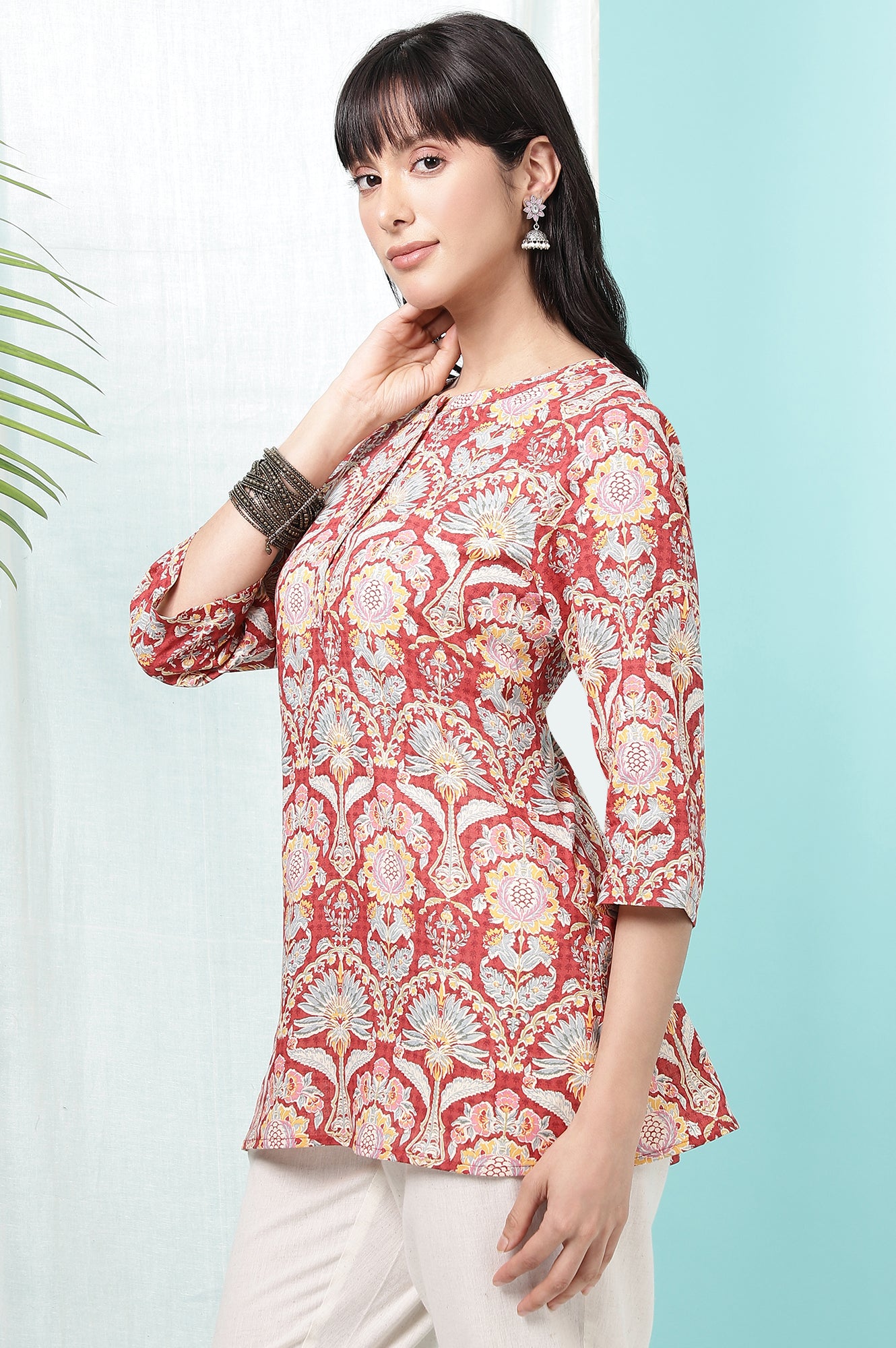 Red Floral Printed Cotton Slub Short Kurti