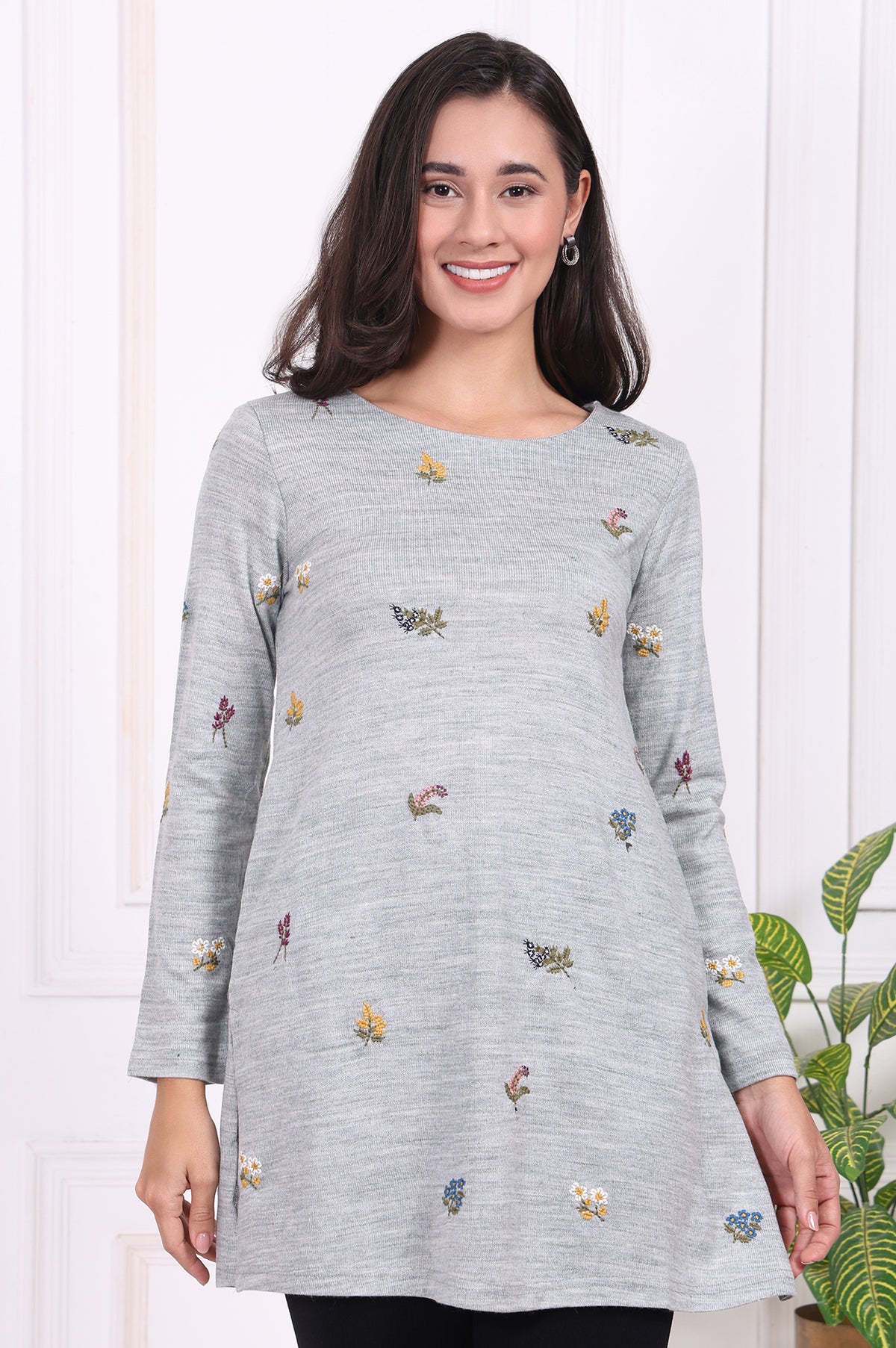 Grey Embroidered Acrylic Straight A-line Tunic - S