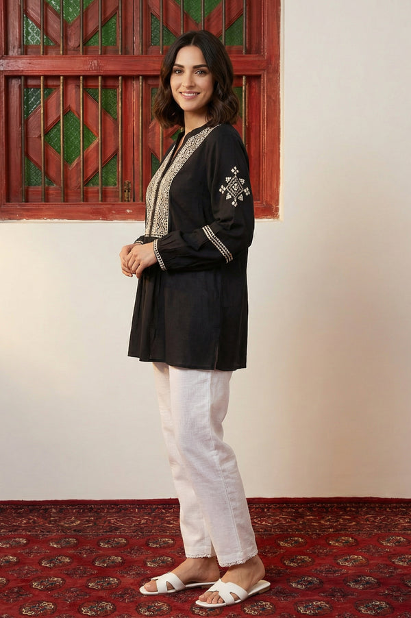 Black Ethnic Motifs Embroidered Straight Top