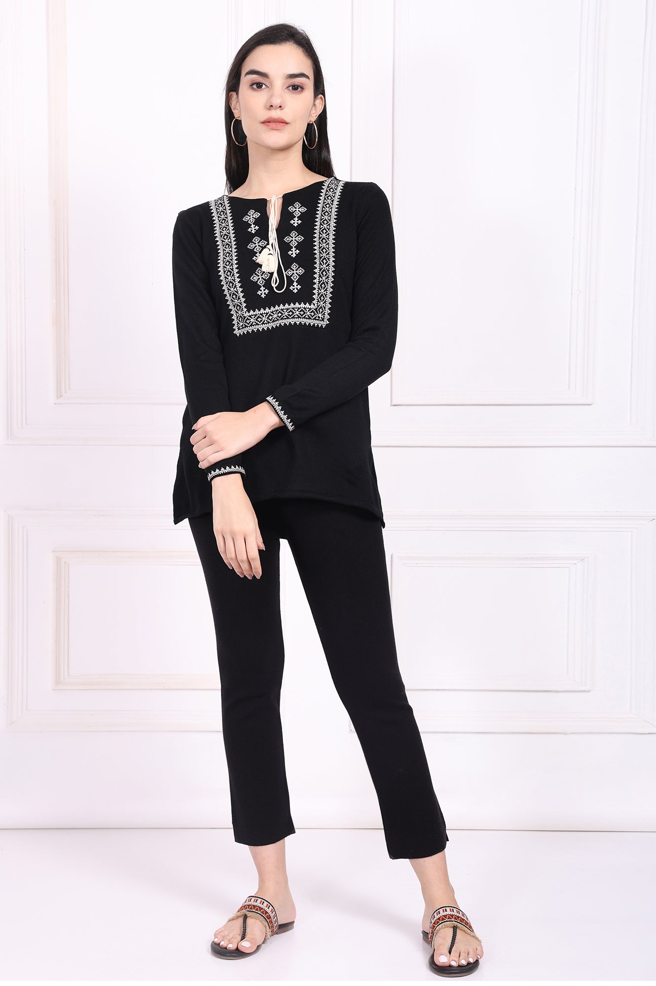 Black Solid Straight Pant