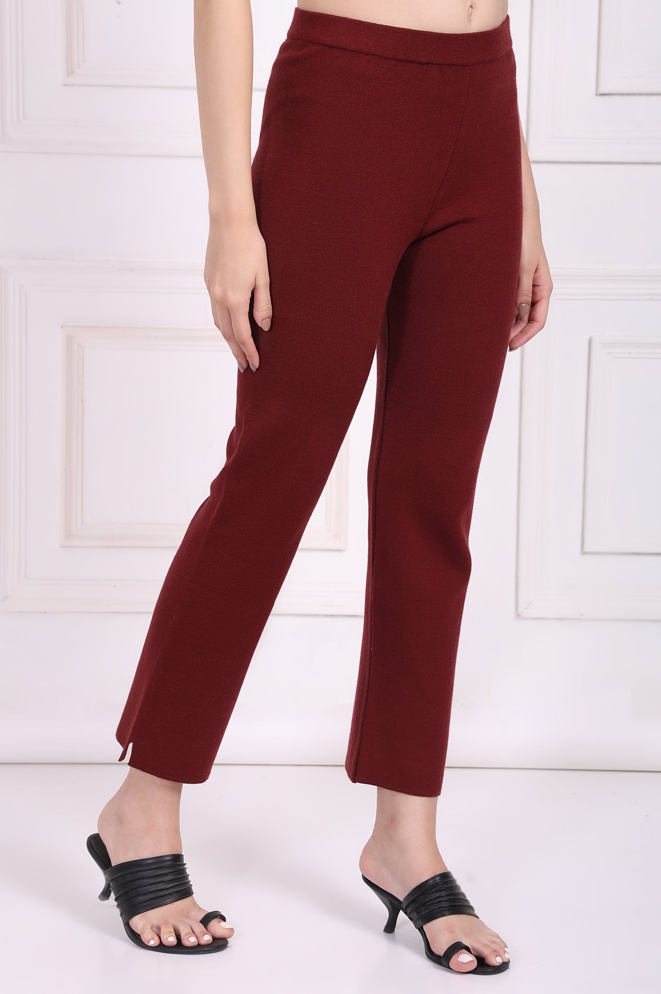 Maroon Solid Straight Pant