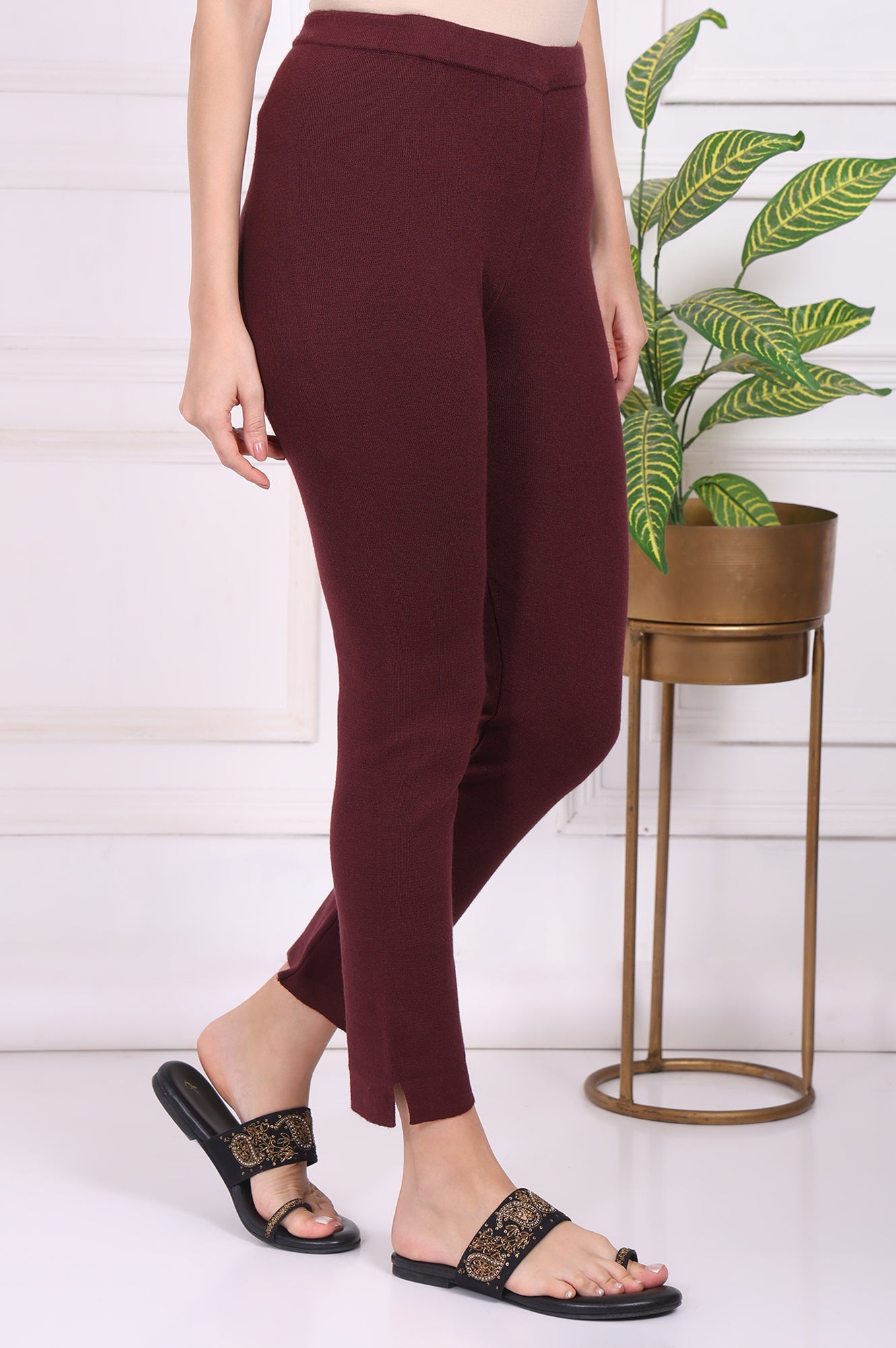 Maroon Solid Blend Ankle Length Slim Fit Straight Pants