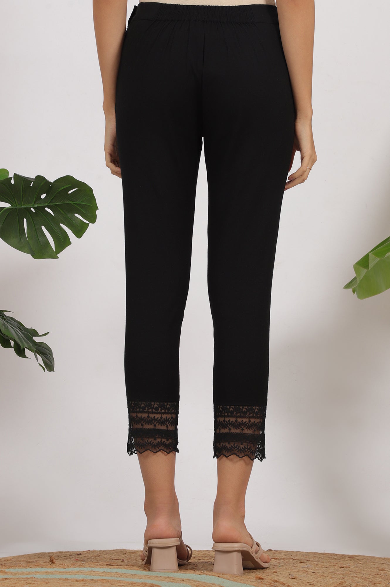 Black Solid Cotton Flax Slim Pants with Lace