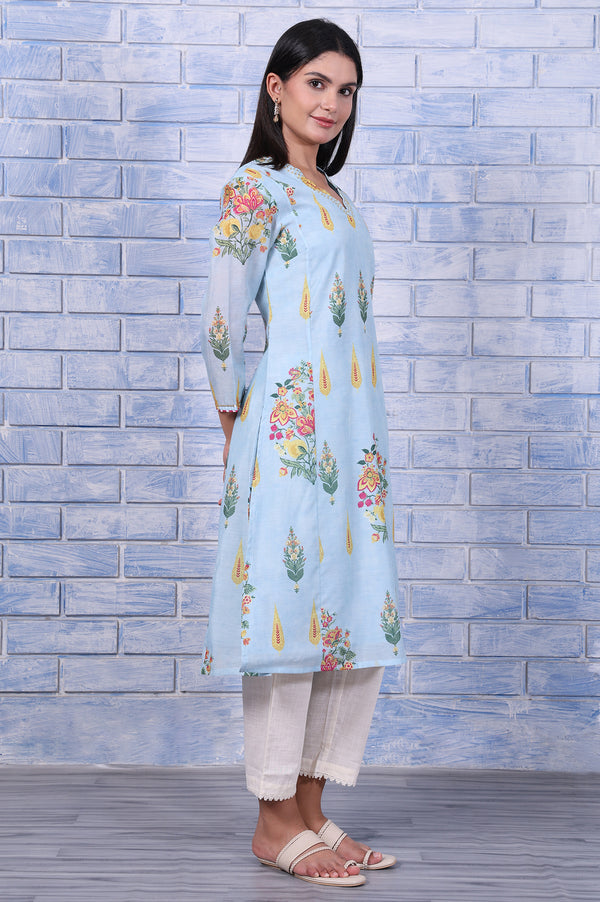 Off White Lace Pure Cotton Mid Rise Ankle Length Straight Pant