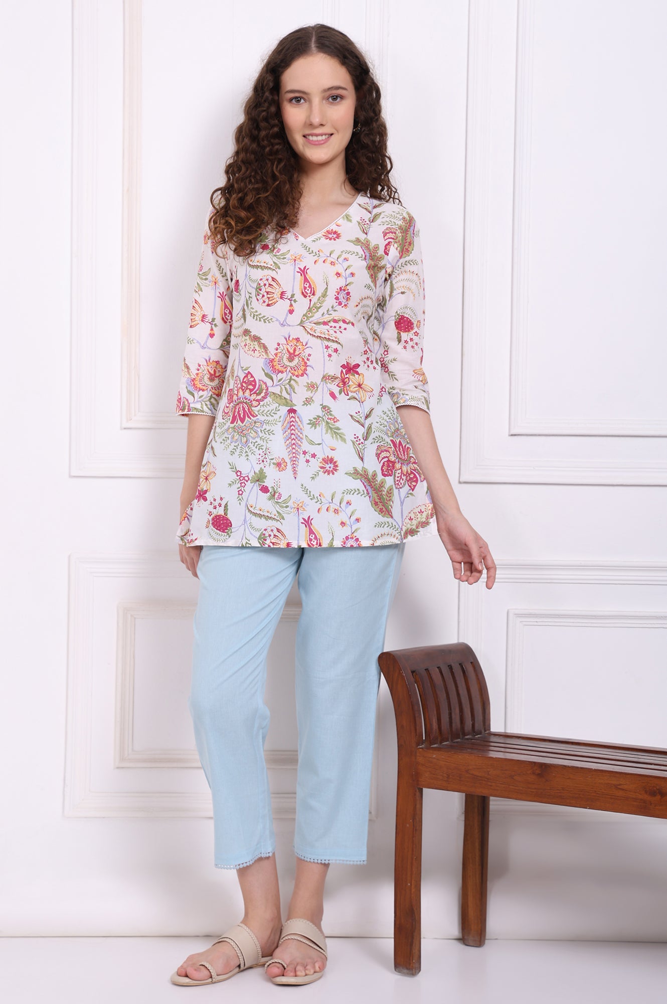 Blue Solid Cotton Flax Straight Pants with Lace