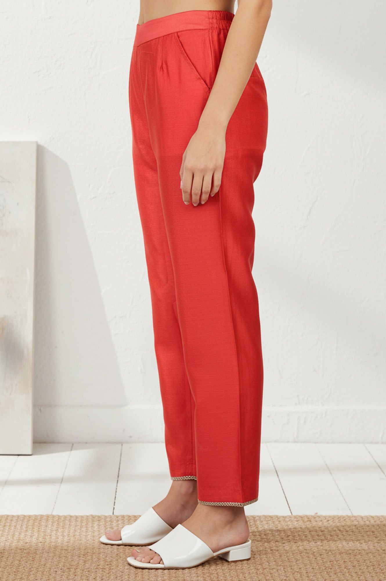 Red Solid Straight Fit Ankle Length Straight Pants
