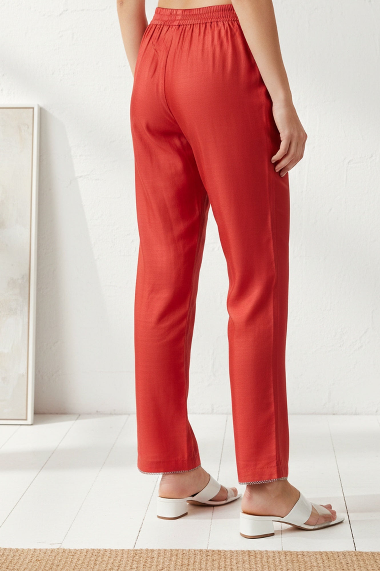 Red Solid Straight Fit Ankle Length Straight Pants