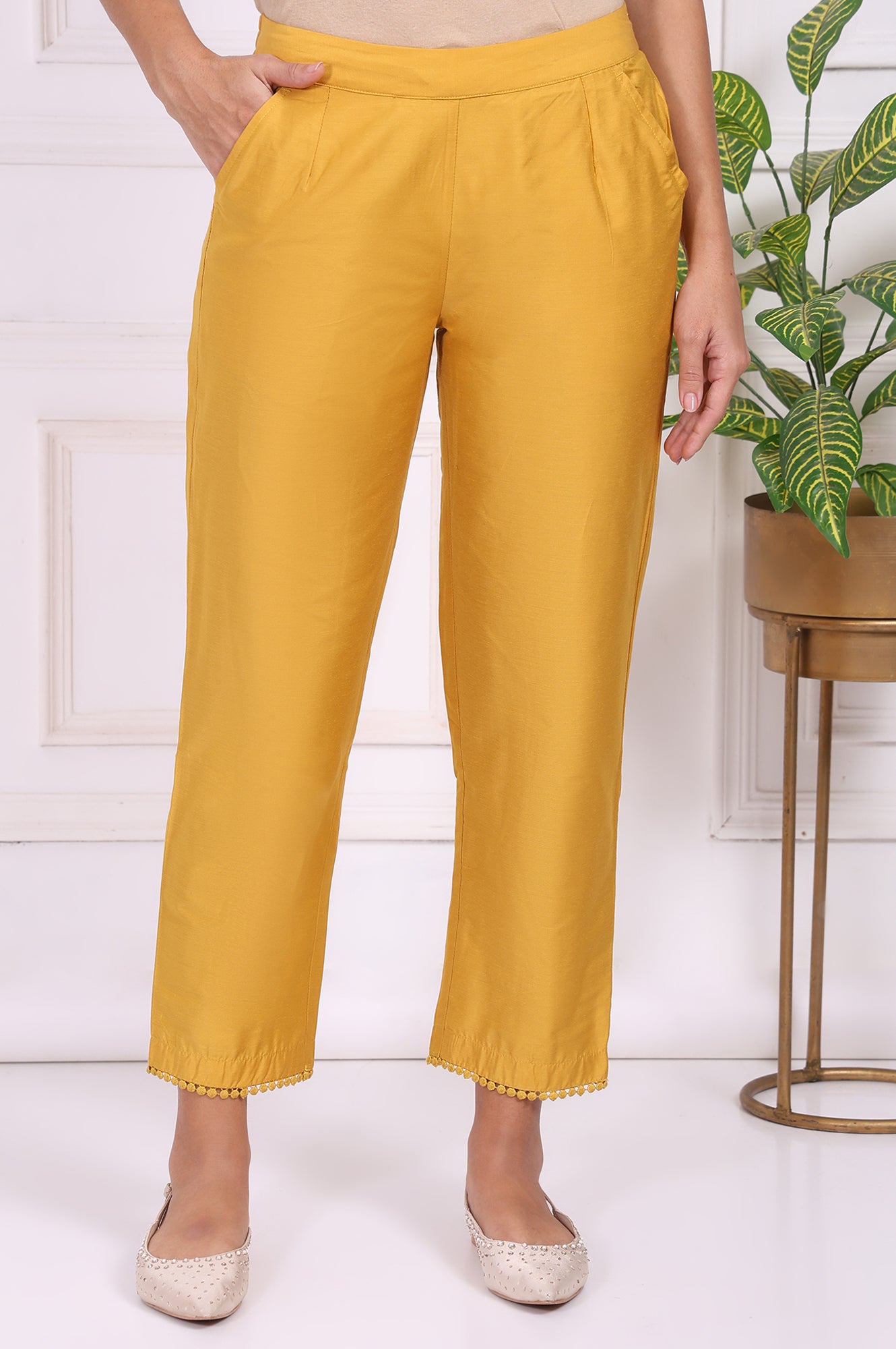 Yellow Solid Ankle Length Straight Pants