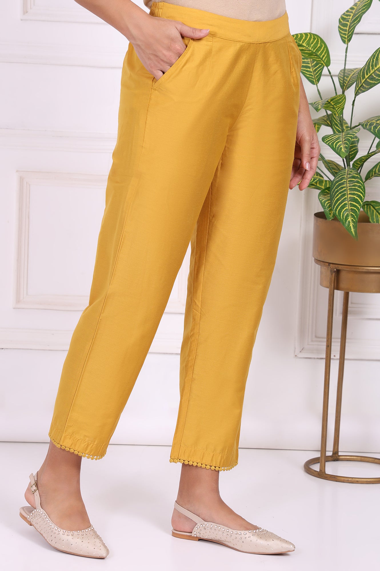 Yellow Solid Ankle Length Straight Pants
