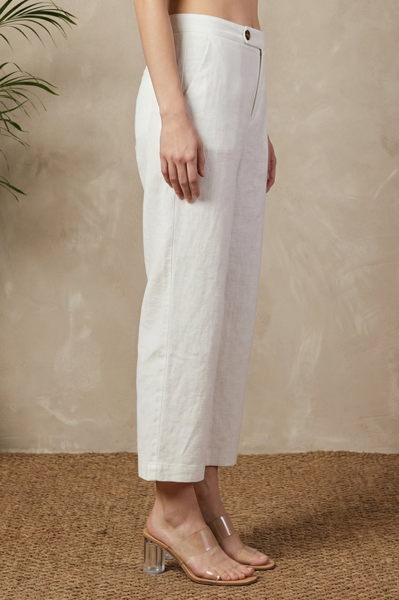 Off White Solid Wide Leg Ankle Length Pants